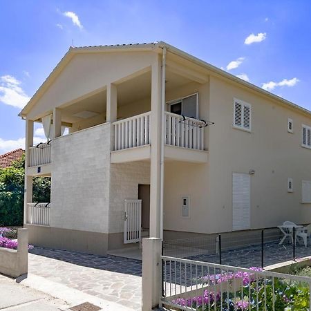Apartments Juliet Оребич Экстерьер фото
