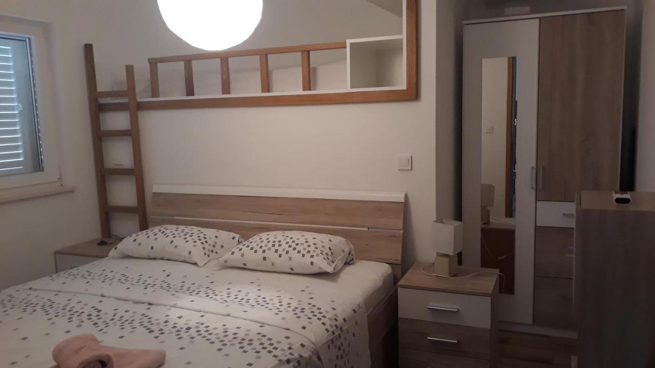 Apartments Juliet Оребич Экстерьер фото