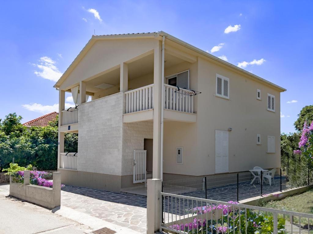Apartments Juliet Оребич Экстерьер фото