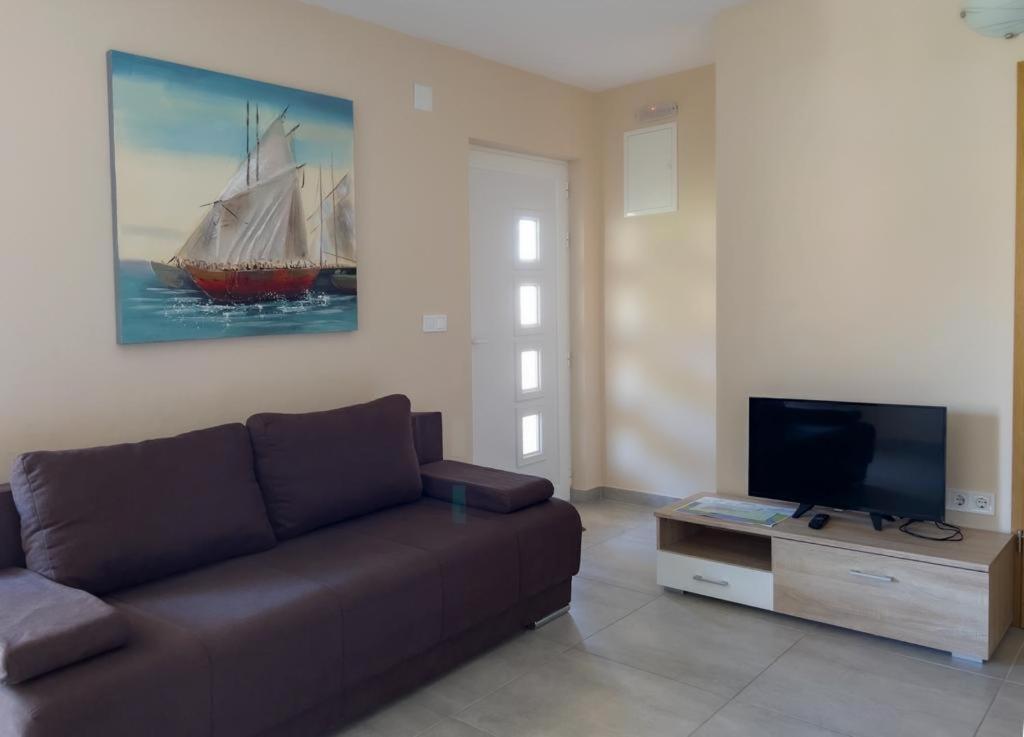 Apartments Juliet Оребич Экстерьер фото