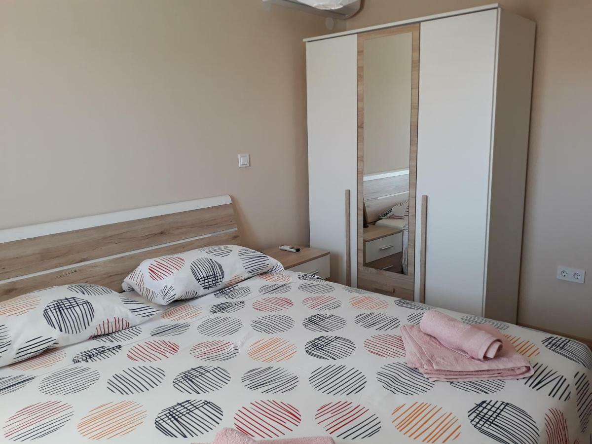 Apartments Juliet Оребич Экстерьер фото