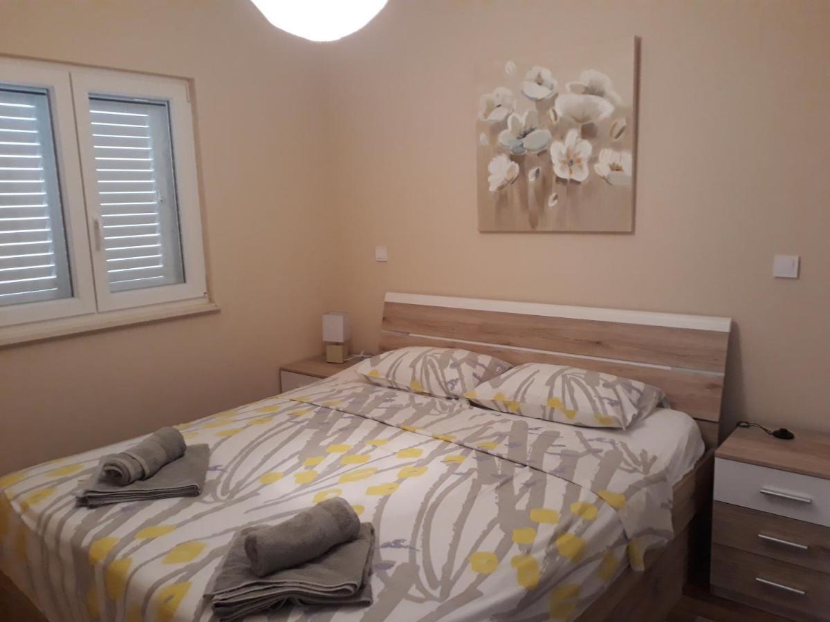Apartments Juliet Оребич Экстерьер фото